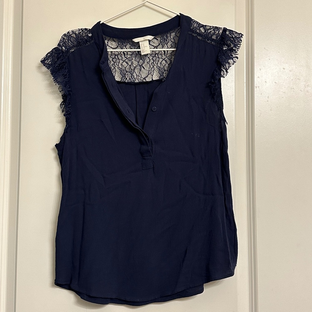 H&M Sleeveless Blouse